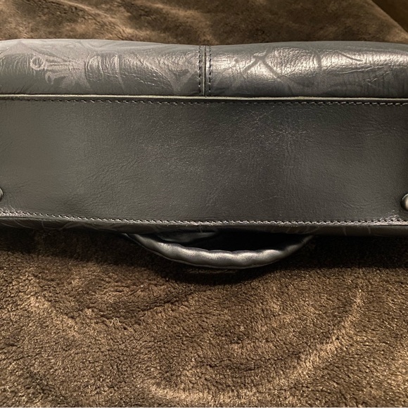 Patricia Nash Black Floral Embossed Shoulder Bag - Picture 5 of 12